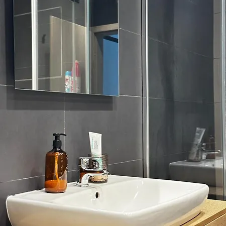 Hi Park Apartment, Free Parking * Bratislava