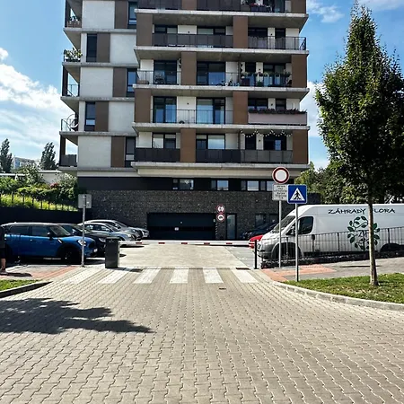Hi Park Apartment, Free Parking Bratysława