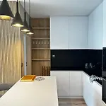 Hi Park Apartment, Free Parking *