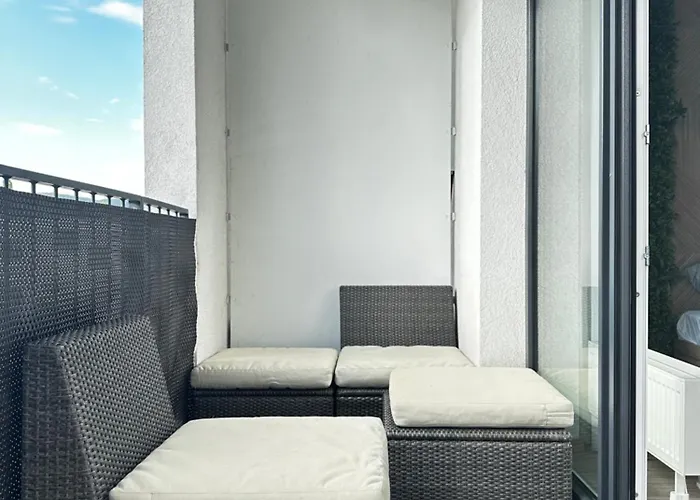 Hi Park Apartment, Free Parking