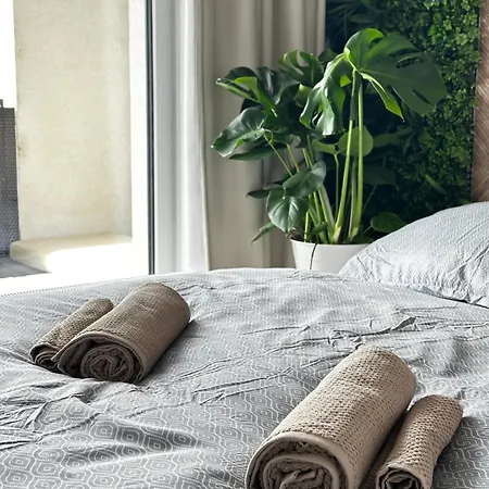 Hi Park Apartment, Free Parking Daire Bratislava